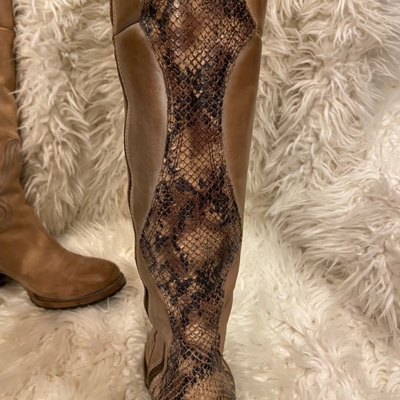 CALGARY Freebird by Steven - Picture 3 of 13